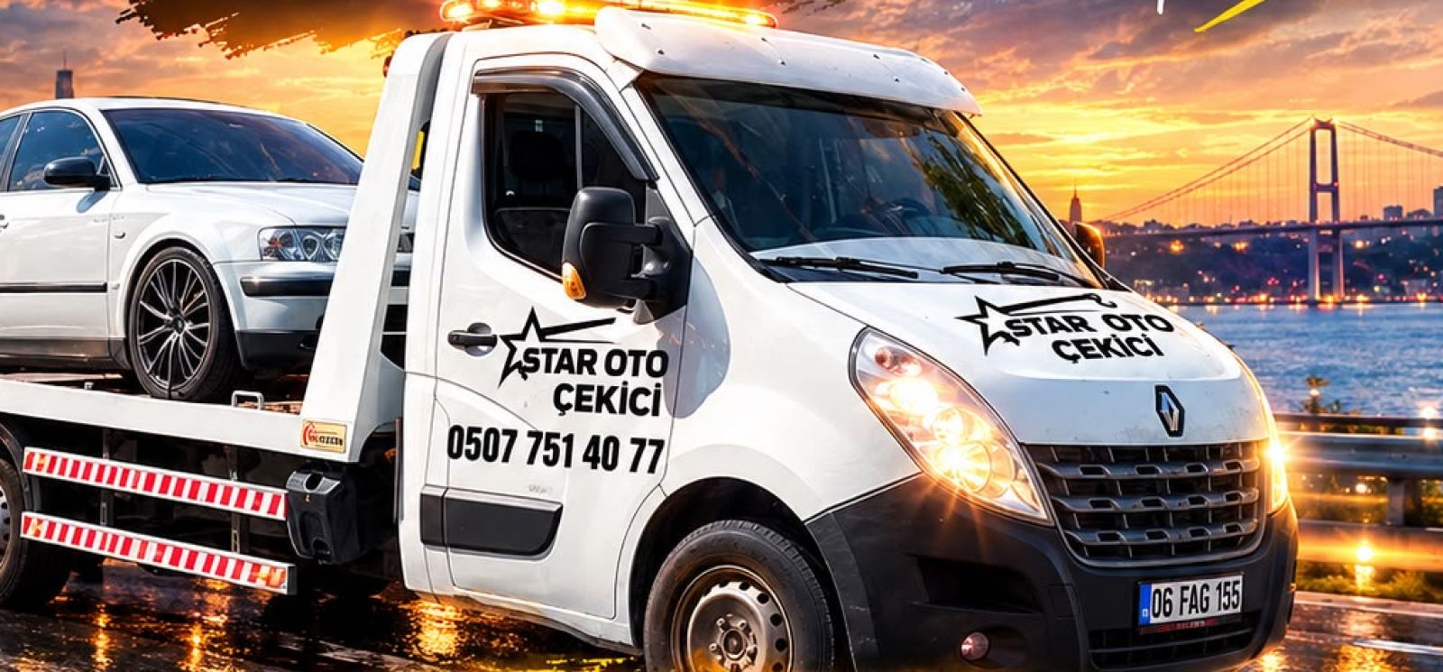 Star Oto Çekici aracı, üzerinde yüklü otomobille İstanbul Boğazı kıyısında